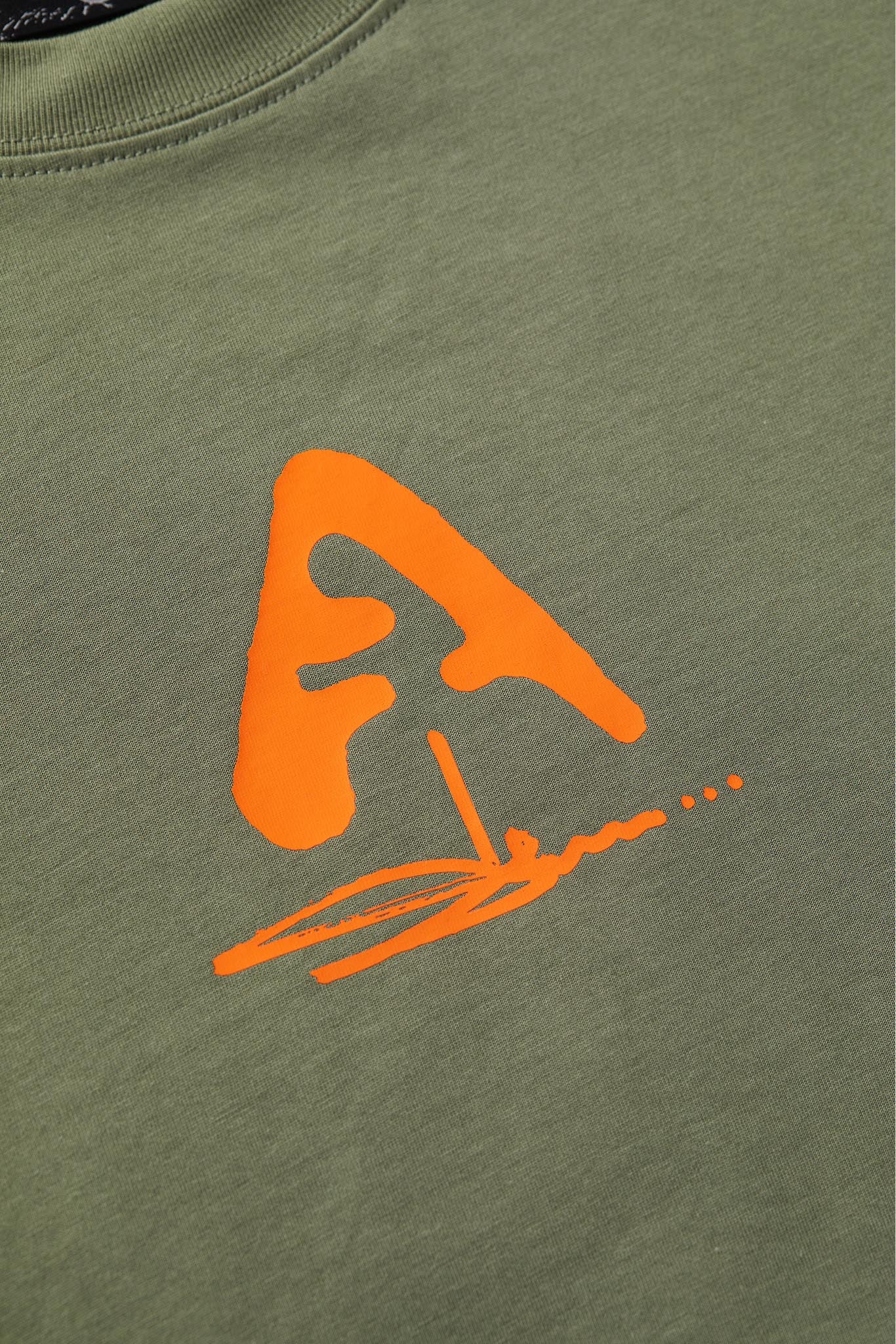 LOGO LOCK Olive Tee